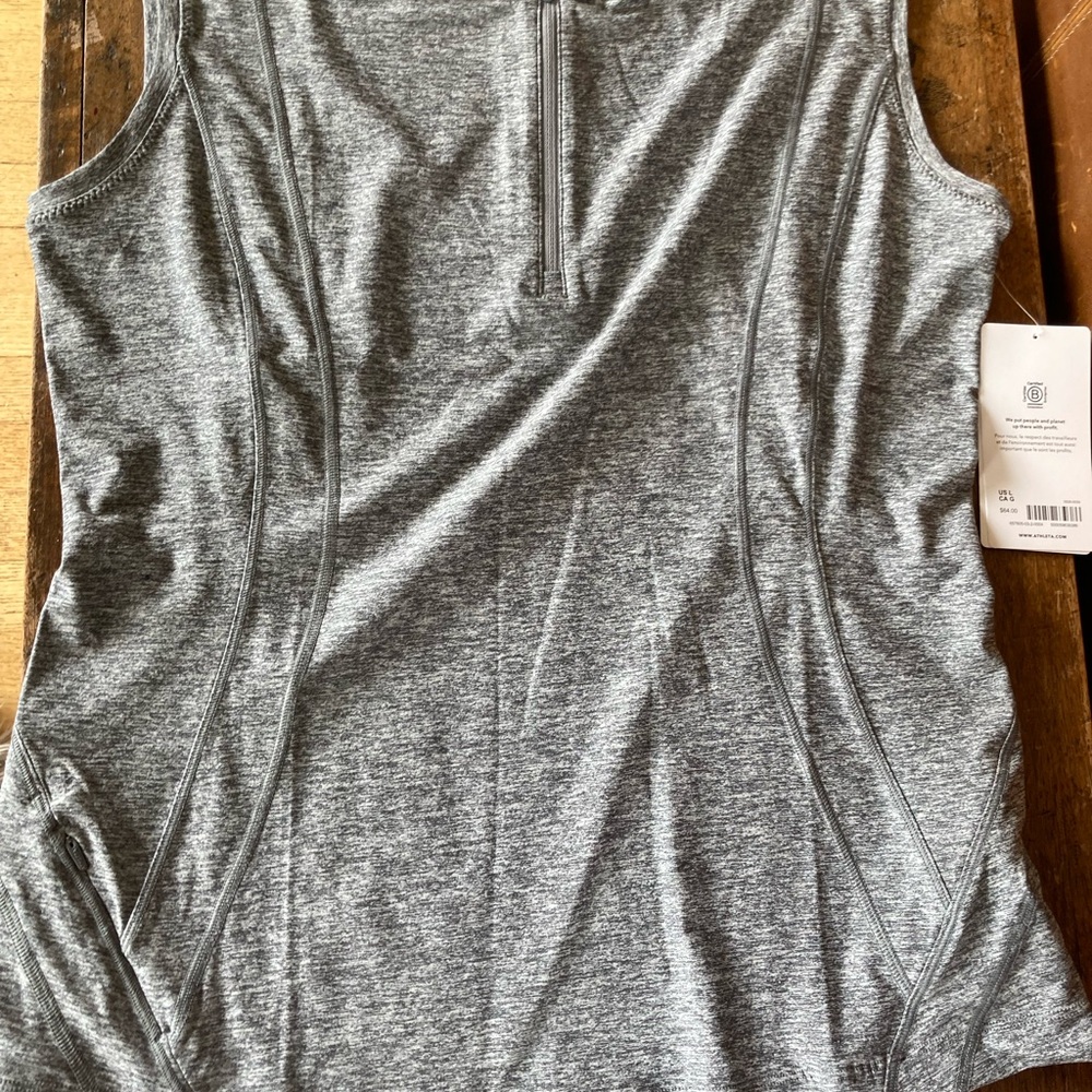 NWT Athleta Pacifica illume upf fitted tank, heather gray zip